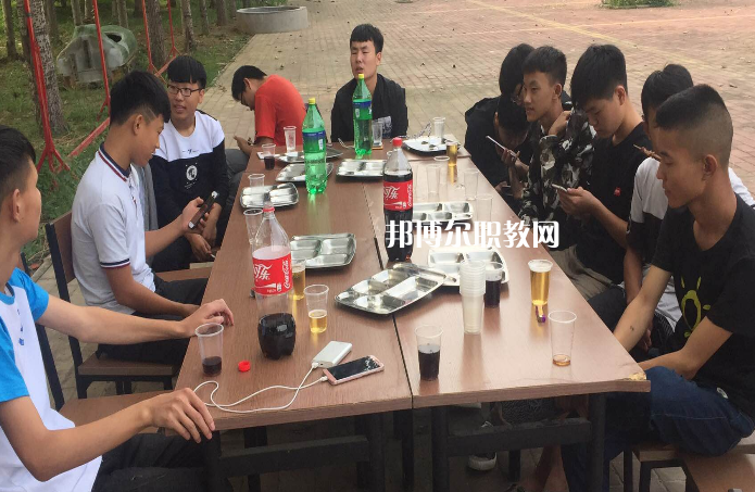 石家莊北方計(jì)算機(jī)中等專(zhuān)業(yè)學(xué)校2022年報(bào)名條件、招生要求、招生對(duì)象