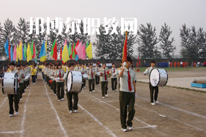 石家莊中美經(jīng)貿(mào)中等專(zhuān)業(yè)學(xué)校2022年招生辦聯(lián)系電話(huà)