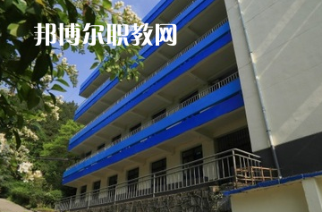 貴州科技學(xué)校2022年學(xué)費(fèi)、收費(fèi)多少