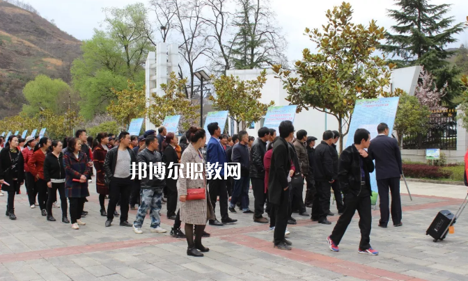 康縣職業(yè)技術(shù)學(xué)校2022年學(xué)費(fèi)、收費(fèi)多少