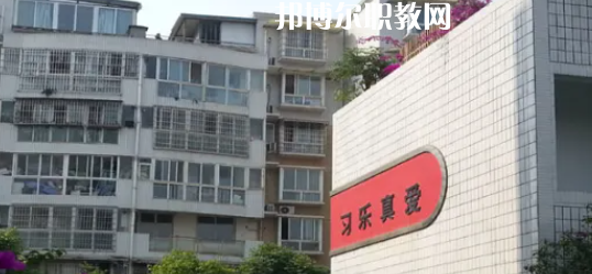 天府成人中等專業(yè)學(xué)校2022年報名條件、招生要求、招生對象