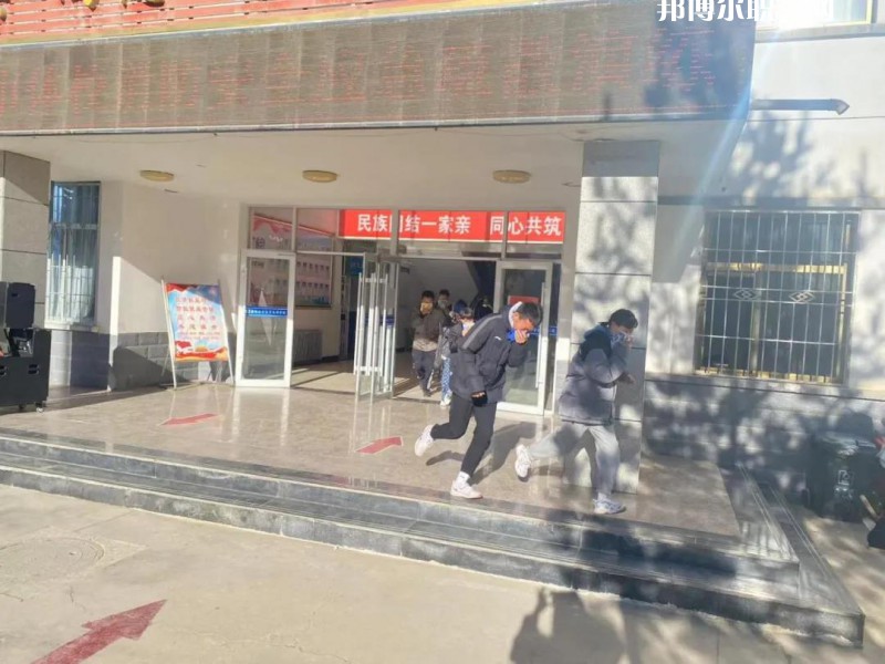 嘉峪關(guān)體育運動學(xué)校2022年學(xué)費、收費多少