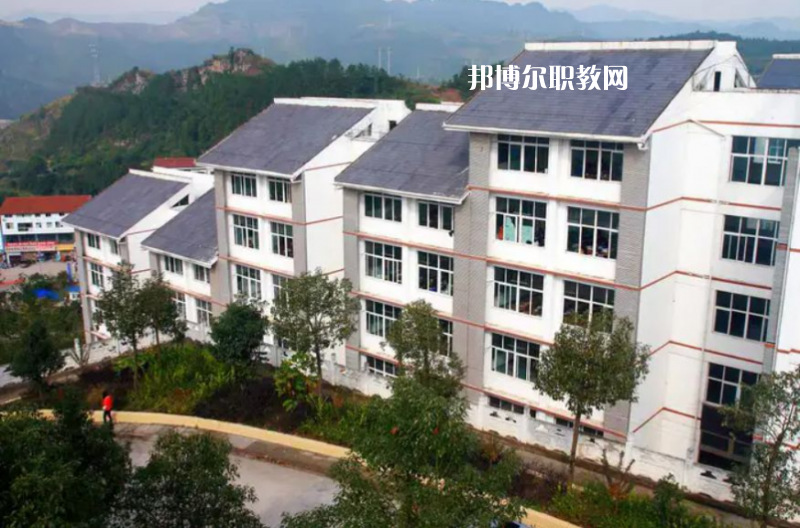 重慶石柱職業(yè)教育中心2022年學(xué)費、收費多少