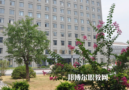 徐州機電技師學(xué)院2022年報名條件、招生要求、招生對象