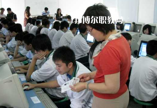 汕頭澄海職業(yè)技術(shù)學(xué)校2022年報(bào)名條件、招生要求、招生對象
