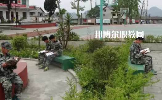 遵義南方白酒中等專(zhuān)業(yè)學(xué)校2022年學(xué)費(fèi)、收費(fèi)多少