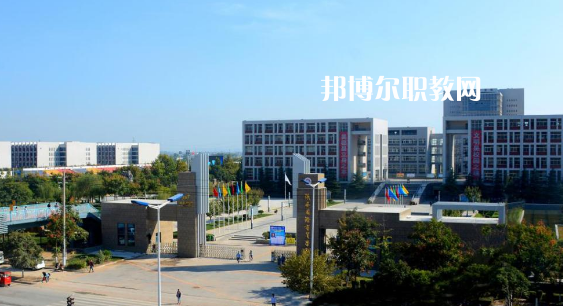 陜西國際商貿(mào)學(xué)院附屬中職校2022年報名條件、招生要求、招生對象