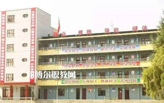 貴州金蓉?zé)o線電技工學(xué)校2022年報名條件、招生要求、招生對象