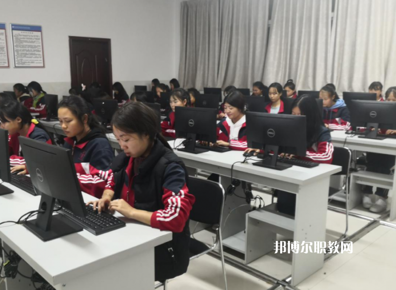 六枝特區(qū)職業(yè)技術(shù)學(xué)校2022年學(xué)費、收費多少