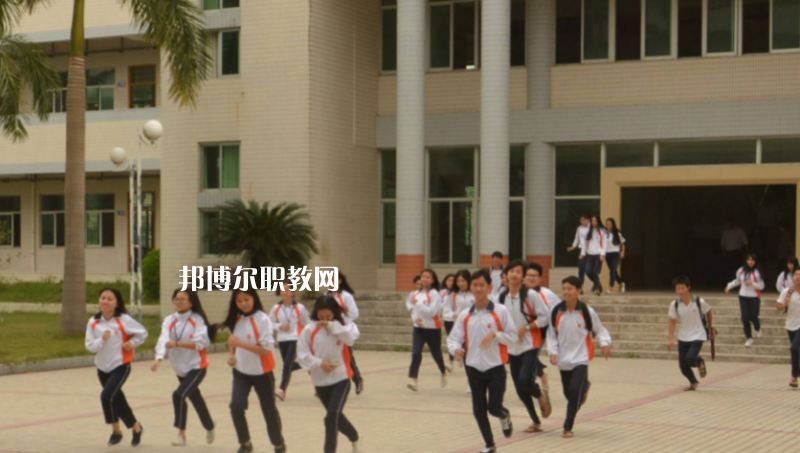汕頭潮陽區(qū)職業(yè)技術(shù)學(xué)校2022年報名條件、招生要求、招生對象
