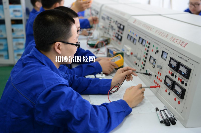 唐山建筑工程學(xué)校2022年報(bào)名條件、招生要求、招生對(duì)象