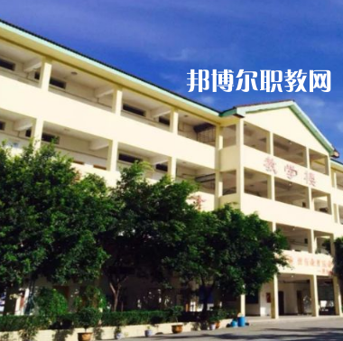 重慶西域技工學校2022年報名條件、招生要求、招生對象