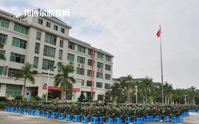 廣東省潮州衛(wèi)生學(xué)校2022年報名條件、招生要求、招生對象