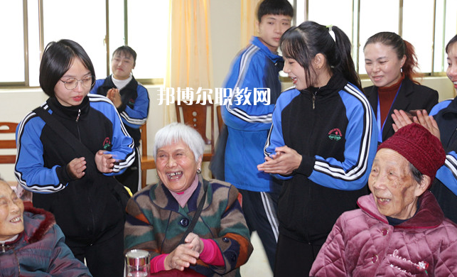 銅仁碧江中等職業(yè)學(xué)校2022年報(bào)名條件、招生要求、招生對(duì)象