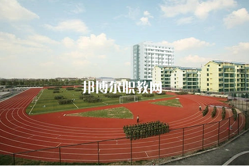 重慶巴南職業(yè)教育中心2022年招生辦聯系電話