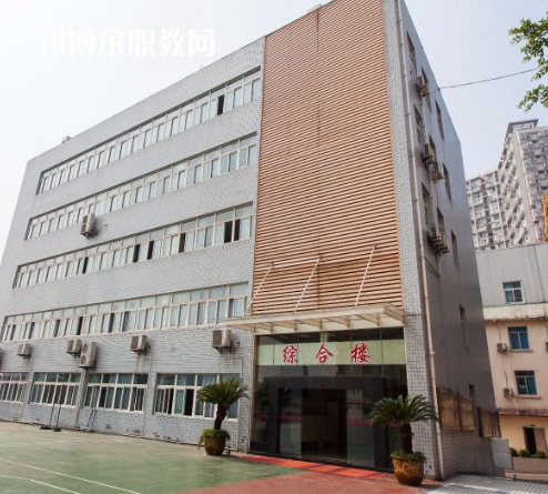 重慶工業(yè)學(xué)校2022年報(bào)名條件、招生要求、招生對(duì)象
