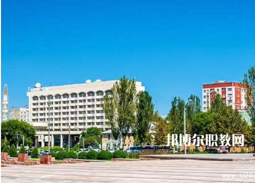 閬中旅游學(xué)校2022年報(bào)名條件、招生要求、招生對象