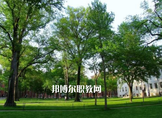 秦皇島藥科中等職業(yè)學(xué)校2022年學(xué)費、收費多少