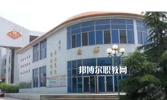 陽旅游職業(yè)學校2022年報名條件、招生要求、招生對象