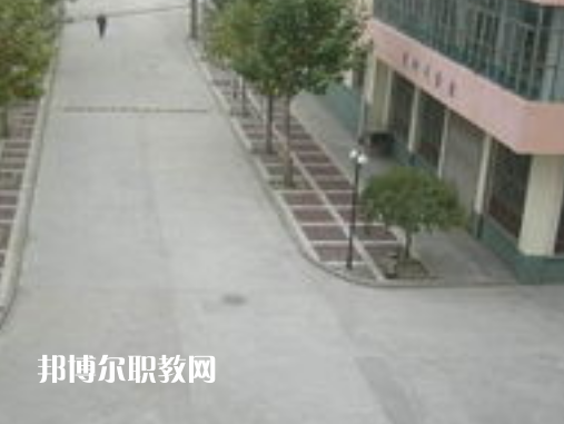 蘭州鐵路機(jī)械學(xué)校2022年報(bào)名條件、招生要求、招生對象
