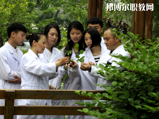 連云港中醫(yī)藥高等職業(yè)技術學校2022年報名條件、招生要求、招生對象