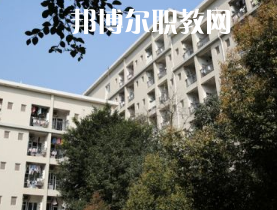重慶渝北職業(yè)教育中心2022年報(bào)名條件、招生要求、招生對(duì)象
