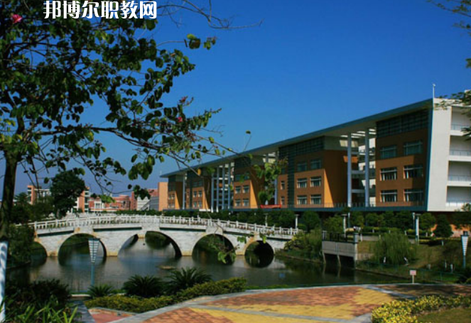 涼山民族師范學(xué)校2022年報(bào)名條件、招生要求、招生對(duì)象