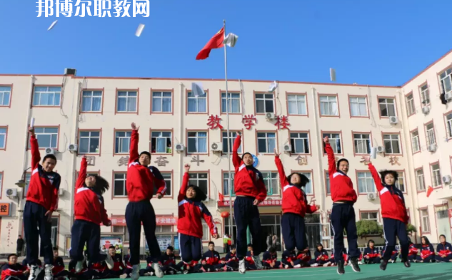 衡水兆華科技中專學(xué)校2022年報名條件、招生要求、招生對象