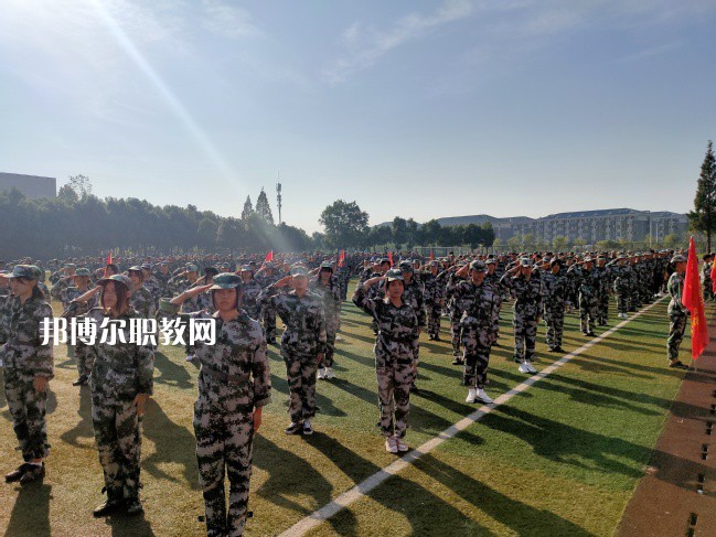 六安市職業(yè)學(xué)校(中專部)2022年報(bào)名條件、招生要求、招生對(duì)象