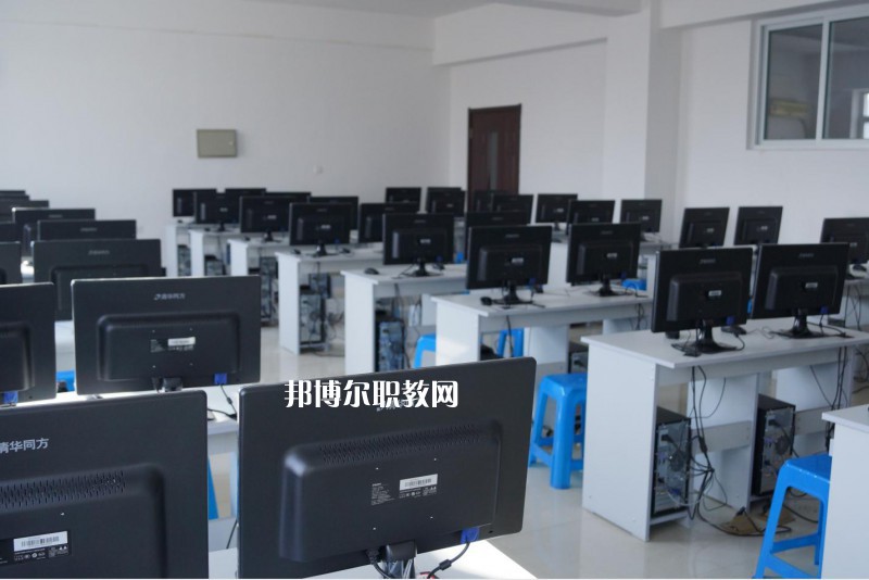 石家莊萬搏中等專業(yè)學(xué)校2022年報名條件、招生要求、招生對象