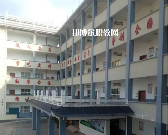 榕江縣中等職業(yè)學(xué)校2022年報(bào)名條件、招生要求、招生對(duì)象
