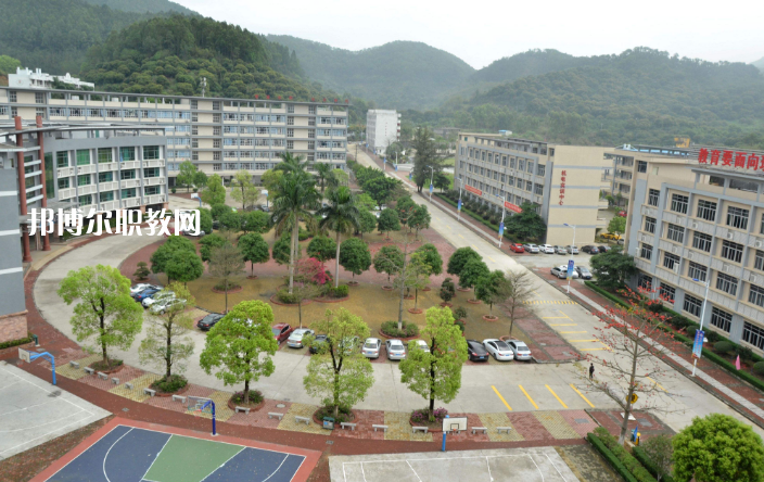 廣州市增城衛(wèi)生職業(yè)技術(shù)學(xué)校2022年報名條件、招生要求、招生對象