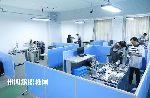 滄縣職業(yè)技術(shù)教育中心2022年報名條件、招生要求、招生對象