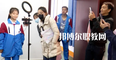 平塘中等職業(yè)學(xué)校2022年報(bào)名條件、招生要求、招生對(duì)象