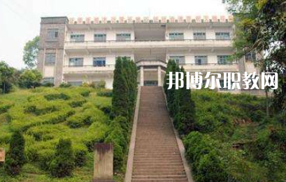 保山市昌寧縣職業(yè)技術(shù)學(xué)校2022年報(bào)名條件、招生要求、招生對(duì)象