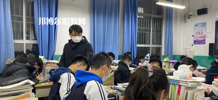 張家口華溢中等專業(yè)學(xué)校2022年學(xué)費、收費多少