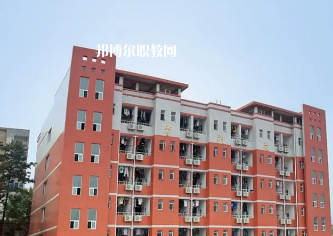 四川瀘縣建筑職業(yè)中專學校2022年報名條件、招生要求、招生對象