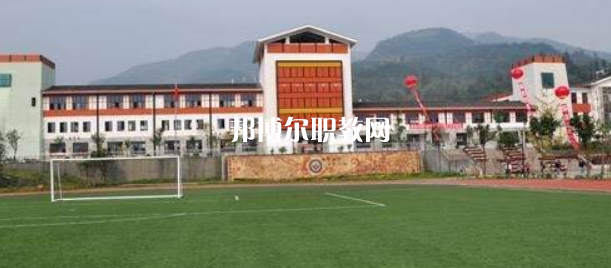 阿壩衛(wèi)生學(xué)校2022年報(bào)名條件、招生要求、招生對象