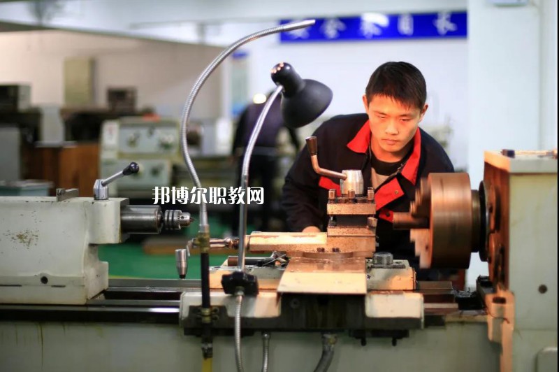 江蘇省陶都中等專(zhuān)業(yè)學(xué)校2022年招生辦聯(lián)系電話