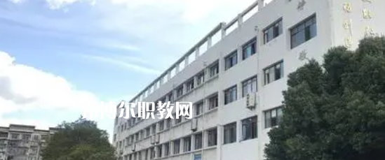 遂寧應用高級技工學校2022年學費，收費多少