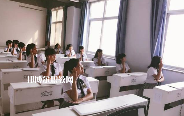 涿鹿縣職業(yè)技術教育中心2022年學費、收費多少