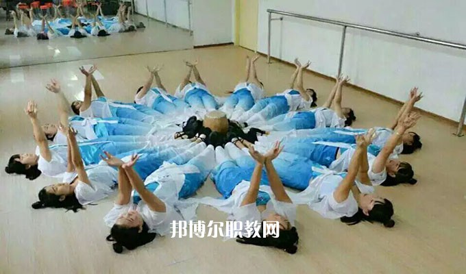 涿鹿縣職業(yè)技術(shù)教育中心2022年報(bào)名條件、招生要求、招生對(duì)象