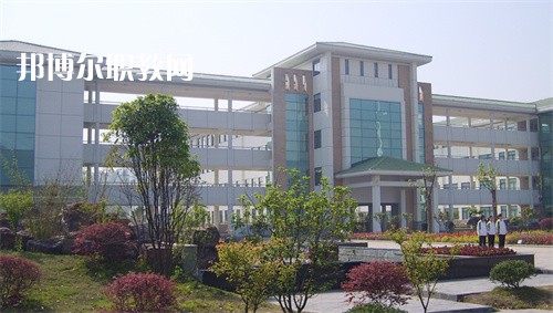 大理科技管理中等職業(yè)學(xué)校2022年學(xué)費、收費多少