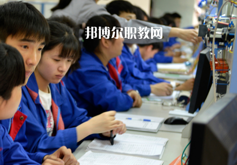 儀征技師學(xué)院2022年報(bào)名條件、招生要求、招生對(duì)象