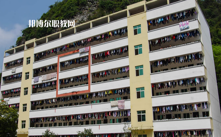河池衛(wèi)生學(xué)校怎么樣、好不好