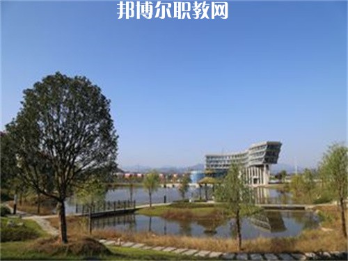 峨山縣職業(yè)高級(jí)中學(xué)2022年報(bào)名條件、招生要求、招生對(duì)象