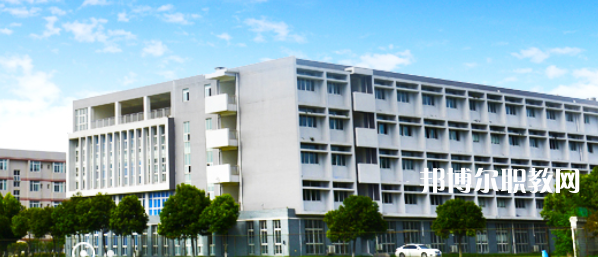 四川礦產(chǎn)機電技師學(xué)院2022年有哪些專業(yè)