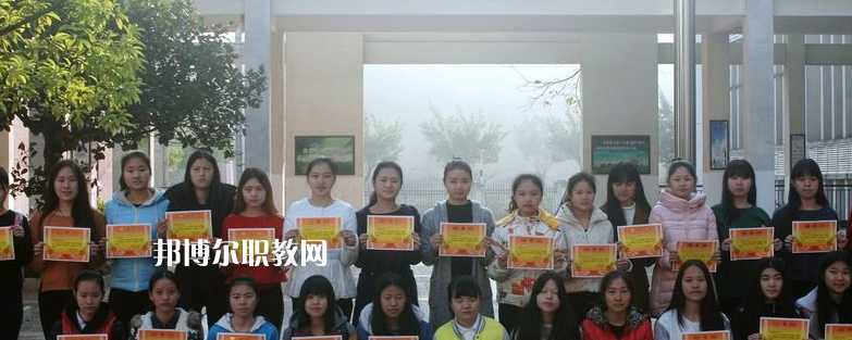 梅州藝術(shù)學(xué)校2022年報名條件、招生要求、招生對象