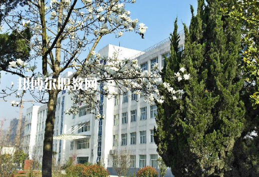 阜陽工業(yè)經濟學校2022年學費、收費多少