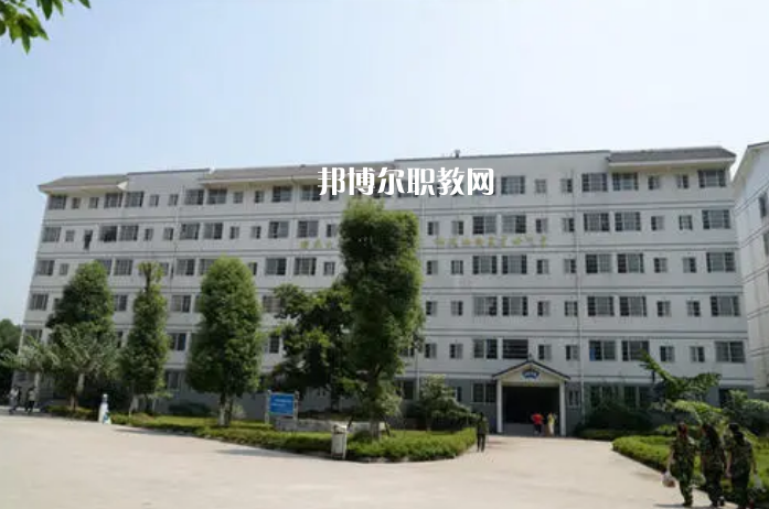 樂(lè)山旅游學(xué)校2022年報(bào)名條件、招生要求、招生對(duì)象